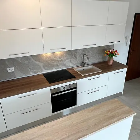 Pulse Your Urban Escape Apartman *