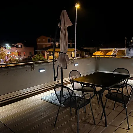 Pulse Your Urban Escape Apartmán